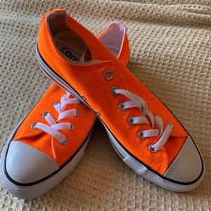 Converse neon orange